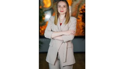 Sıhhatte Bayanların İzi: Her Üç Sıhhat Çalışanından İkisi Bayan