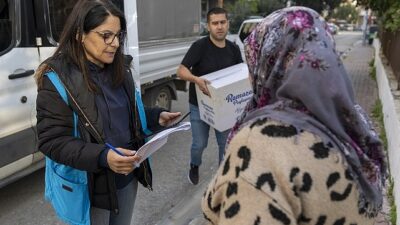 Yenişehir Belediyesi Ramazan ayında da dar gelirli ailelerin yanında