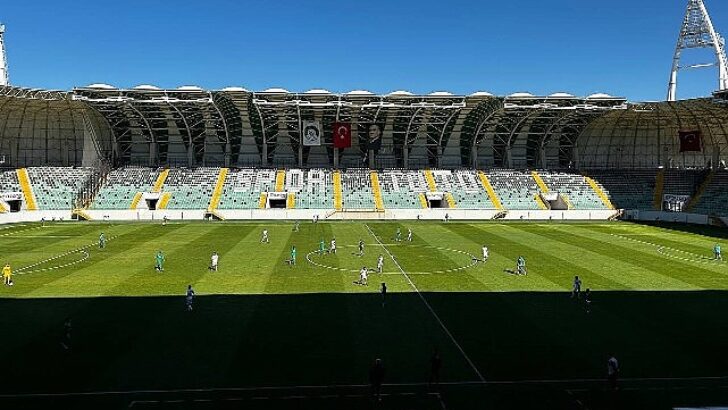 1966 Edremitspor Şampiyonluk yolunda mani tanımıyor