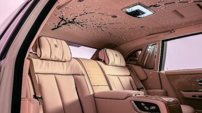 Anın Hoşluğu: Rolls-Royce Phantom “Cherry Blossom”