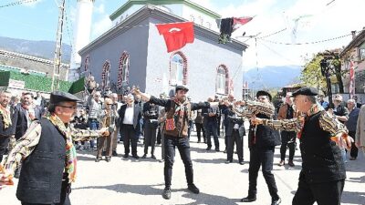 Asırlık köy düğünü Fetih Etkinlikleri’nde hayat buldu
