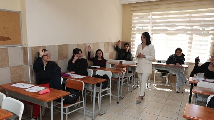 ATABEM’in üniversite adayları imtihana sıkı hazırlanıyor