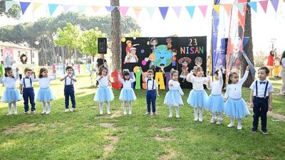 Aydın Büyükşehir Belediyesi’nin Çocuk Gelişim Merkezlerinde ’23 Nisan Ulusal Egemenlik ve Çocuk Bayramı’ Coşkuyla Kutlandı