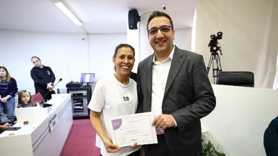 Balçova’da kursiyer annelere sertifika