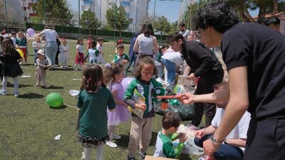 Büyükşehir Gençlik Meclisi Çocukların 23 Nisan Coşkusunu Paylaştı