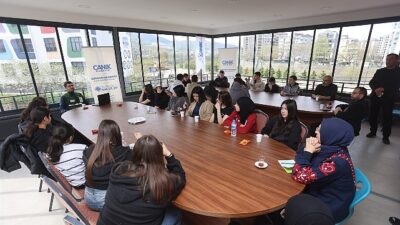 Canik Belediyesi, Bağımlılık ve Bağımlılıkla Gayret Semineri gerçekleştirdi.