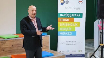 Darüşşafakalı Muharrir İsmail Hayri Cem’in yeni kitabı için imza günü düzenlendi