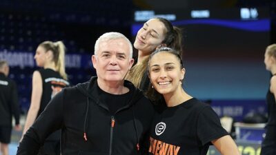 Eczacıbaşı Dynavit’in, AXA Sigorta Kupa Voley Bayanlar Yarı Finalde rakibi Vakıfbank