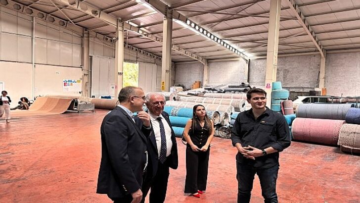 Egeli halı ihracatçıları BAE yolcusu