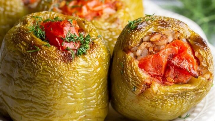 Etli Ekşili Biber Dolması