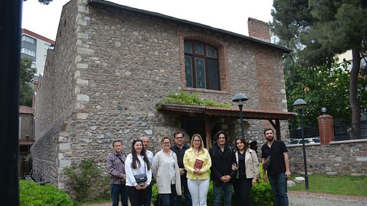 EÜ Etnografya Müzesinde sanat yapay zekâyla buluştu