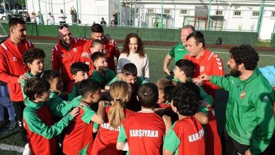 Geleceğin yıldız futbolcularından süper turnuva