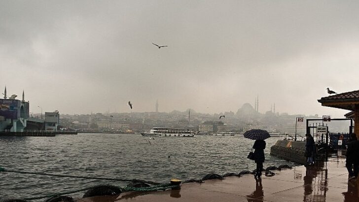 İstanbul’da pazar gününden itibaren sıcaklık 8 derece birden düşecek