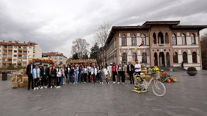 Konya Büyükşehir’in Tarım Temalı Özel Tasarım Alanları İlgi Çekiyor