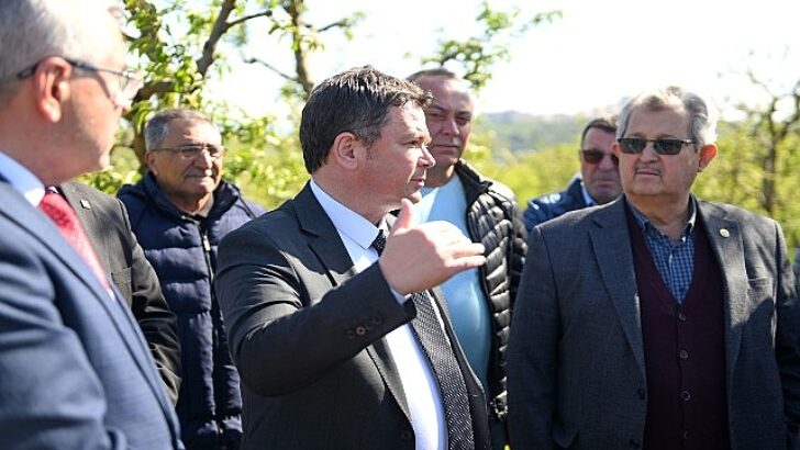 Lider Aydın zirai don mağduru çiftçileri yalnız bırakmadı