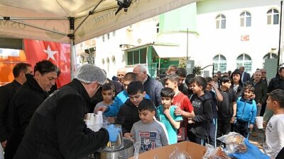 Lider Aydın’dan vatandaşlara çorba ikramı