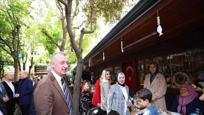 Lider Büyükakın, Gebze’de bayan esnaflarla buluştu
