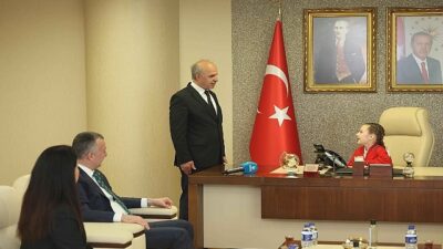 Lider Büyükakın geleneği bozmadı: Çocuk Bayramı’nda Lider Damla oldu