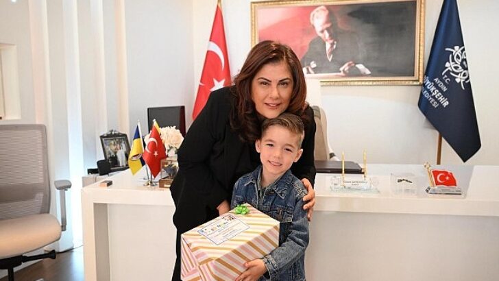 Lider Çerçioğlu, Çocukların Dileğini Yerine Getirdi