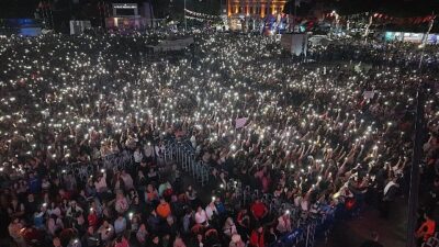 Milletlerarası Manisa Mesir Macunu Şenliği’nde Kenan Doğulu Coşkusu