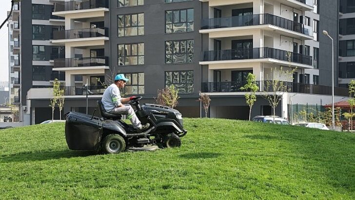 Nilüfer’in parklarında bahar temizliği