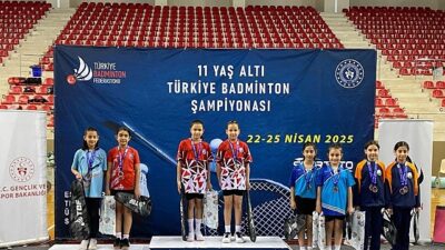 Osmangazi Belediyespor’un genç badmintoncuları göz doldurdu
