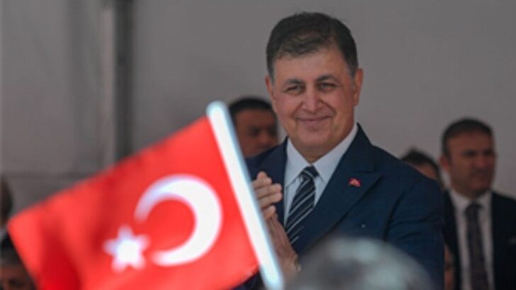 Tugay: İzmirlileri, 23 Nisan 1920’nin aydınlığıyla selamlıyorum
