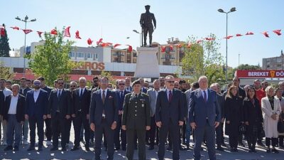 Ulu Başkan Atatürk’ün Edremit’e gelişinin 91. Yılı coşkuyla kutlandı