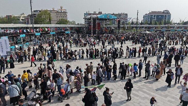 Ulusal İrade Meydanı birinci gün dolup taştı