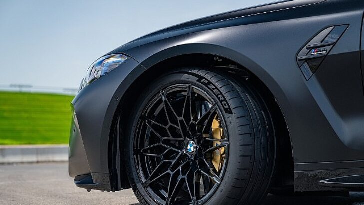 Yeni Pirelli P Zero, lansmanı prestijiyle ‘Tyre Reviews’ platformunun mukayeseli testinde birinci oldu.