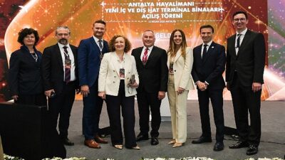 Yenilenen Antalya Havalimanı birinci yolcularını karşıladı