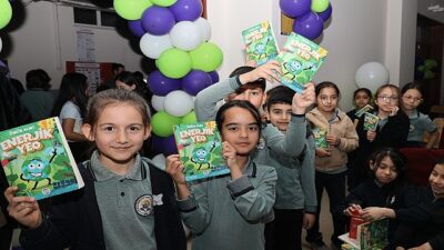 YEO’dan çocuklara pak gelecek okullara güneş enerjisi!