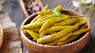 10 Dakikada Yağlı Biber Turşusu