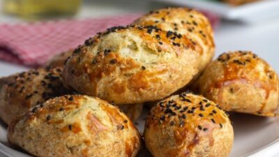 5 Dakika Poğaçası (Kıyır Kıyır Mayasız)