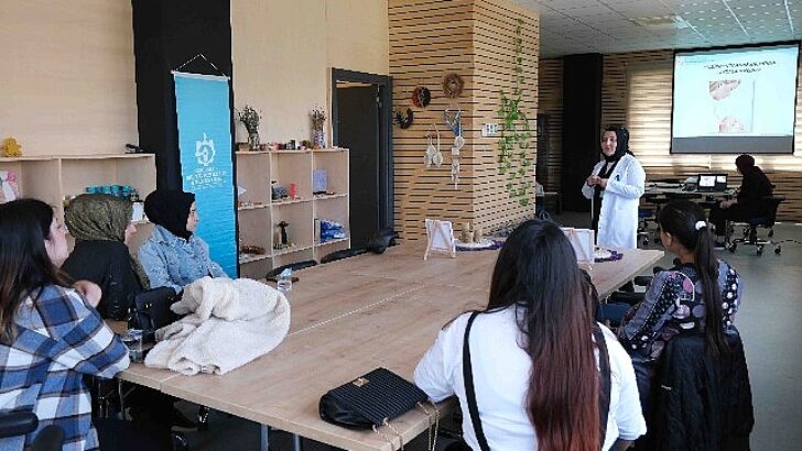 Anne ve anne adaylarına bebek sıhhati eğitimi