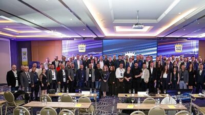 Auto King Oto Servis Bayi Toplantısında Gelecek Rotasını Belirledi