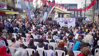 Avcılar’da Anneler Günü Sevgiyle Kutlandı