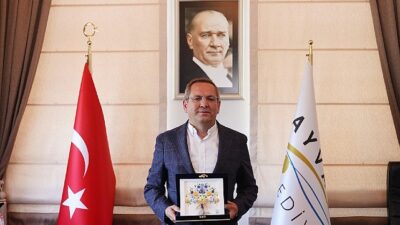 Ayvalık, mavi bayraklı plaj sayısıyla Balıkesir’in doruğunda