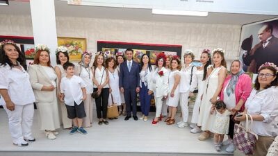 Bayraklı’da üreten bayanlar el sanatlarını sergiledi