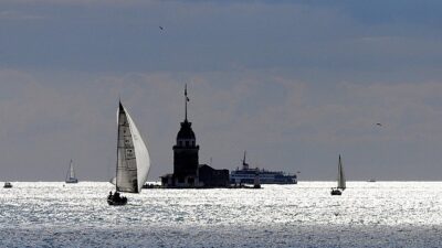 Boğaz’da Yelkenler Umuda Açılıyor