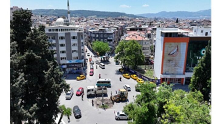 Buca Üçkuyular Meydanı’na yeni trafik nizamı geliyor