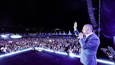 Büyükakın’dan, gençlere övgü:”Harikasınız!”