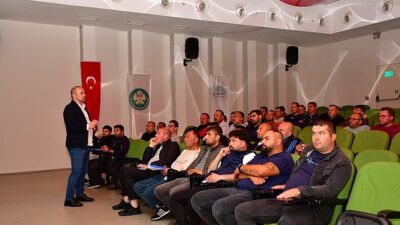 Büyükşehir Çalışanlarına Vektörlerle Uğraş Eğitimi