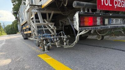 Büyükşehir yollara son halini veriyor