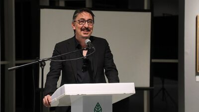 Çankaya’da Cihat Aral Standı: Pencereden Gelen Soğuk Maviydi