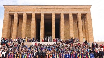 Çankayalı Minik Mezunlar Ceddinin Huzurunda