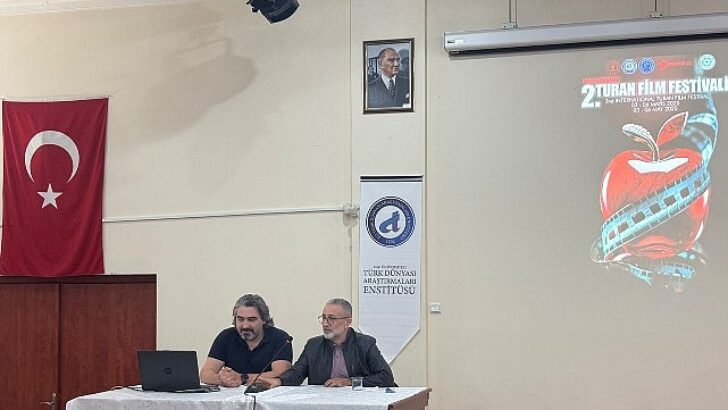 Ege Üniversitesi 2. Uluslararası Turan Film Festivalinde sahne genç yönetmenlerin