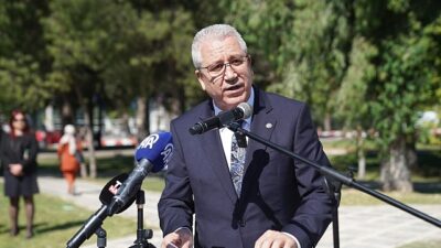 Ege Üniversitesinde “70. Yıl Anıtı” merasimle açıldı