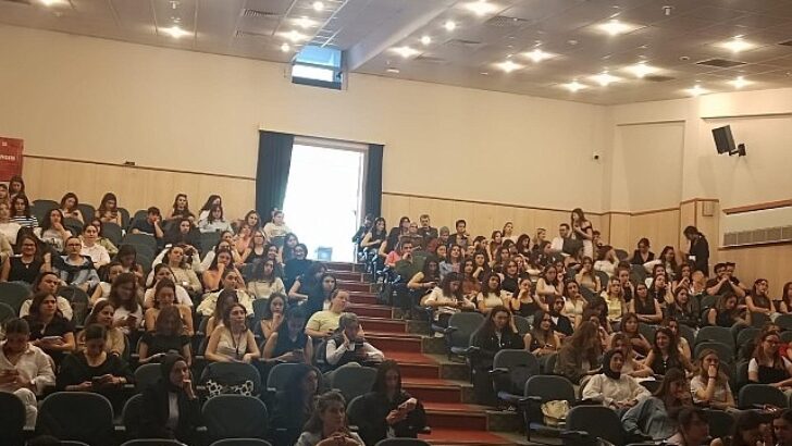Ege’de “1.Uluslararası Sıhhat Hayat ve Beslenme Öğrenci Kongresi” düzenlendi