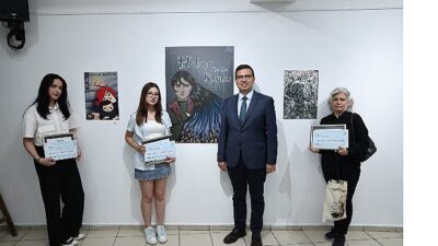 En yeterli kitap kapağı dizaynlarına ödül